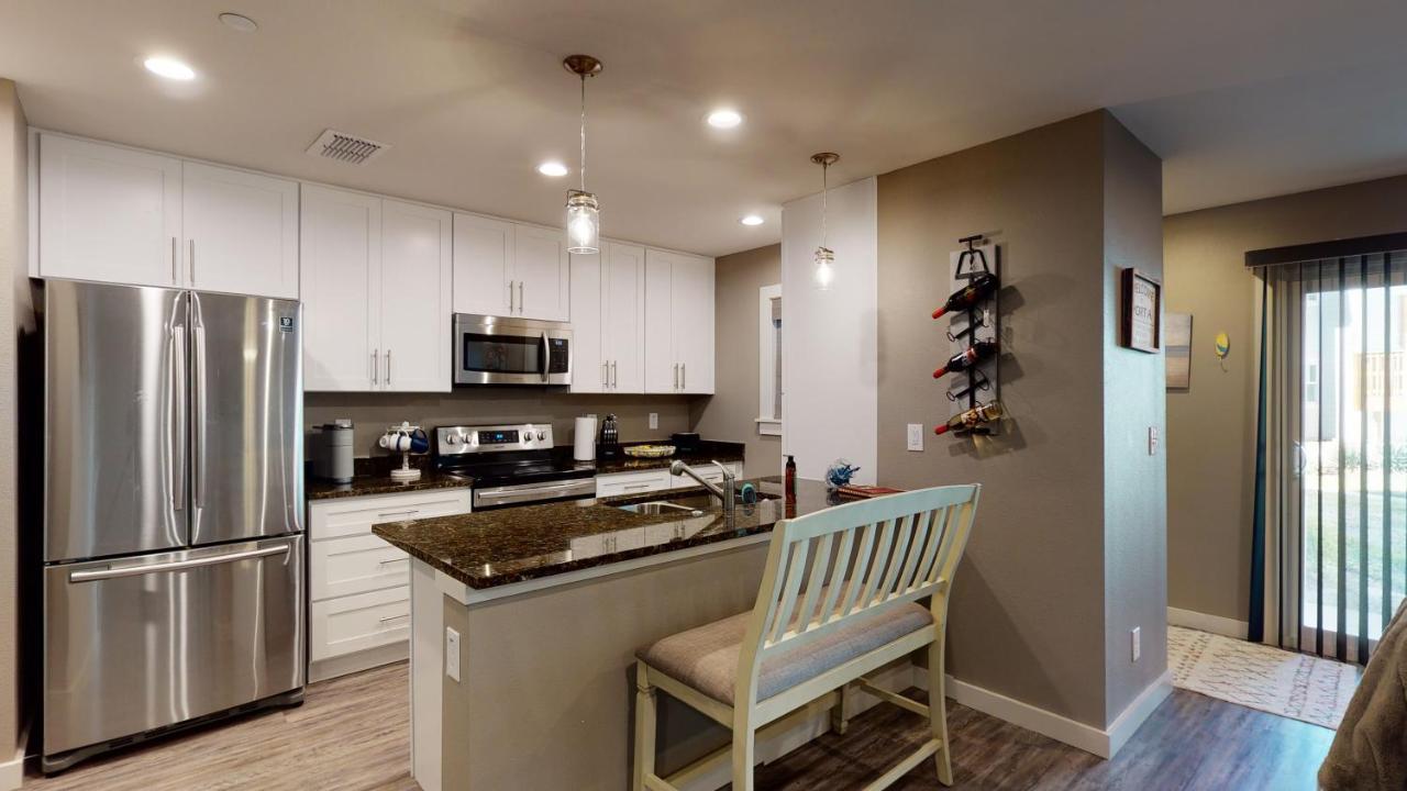 Ah-J136 All New Construction, First Floor Condo Near Marina Port Aransas Buitenkant foto